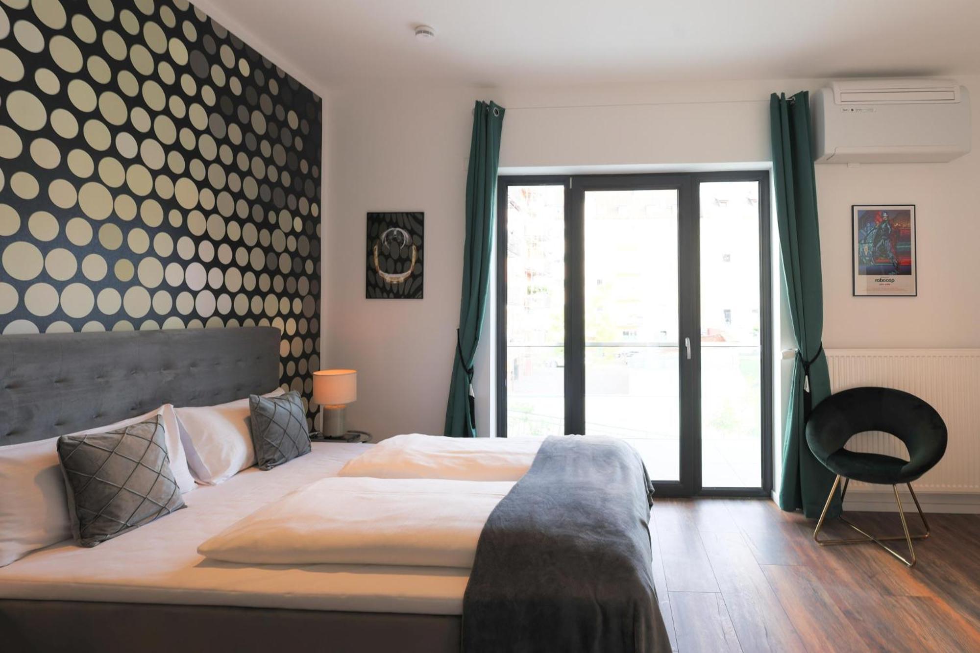 Eco Smart Premium Aparthotel 3*